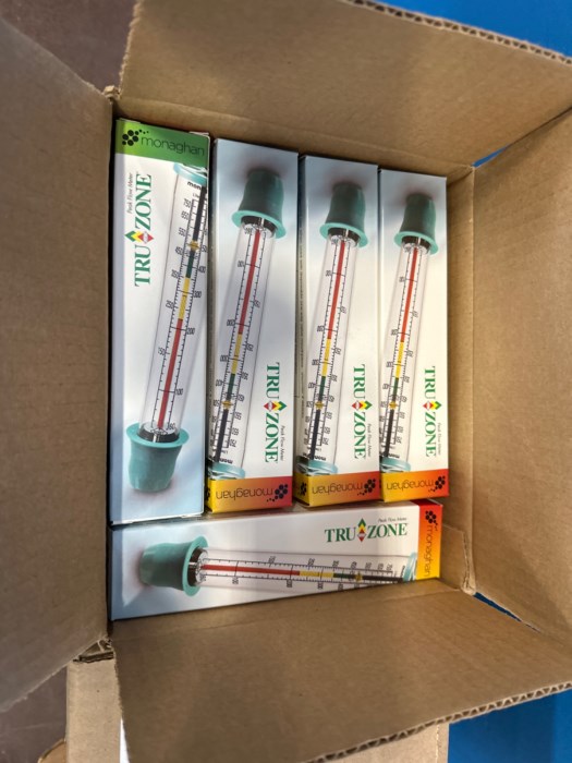 Lot of 8 Truzone Peak Flow Meter (Boxes of 10 units) + Box of Drager