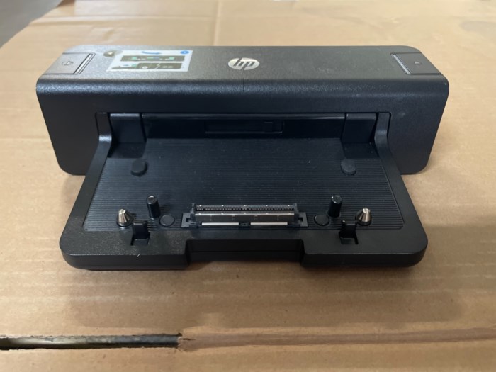 Lot of Assorted HP Docking Stations & Dell Speakers for sale