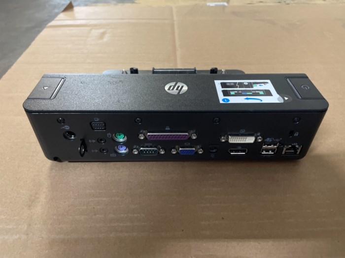 Lot of Assorted HP Docking Stations & Dell Speakers for sale