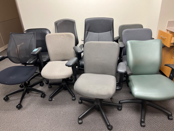 Lot of est (10) high end office chairs, by Herman Miller, Humanscale