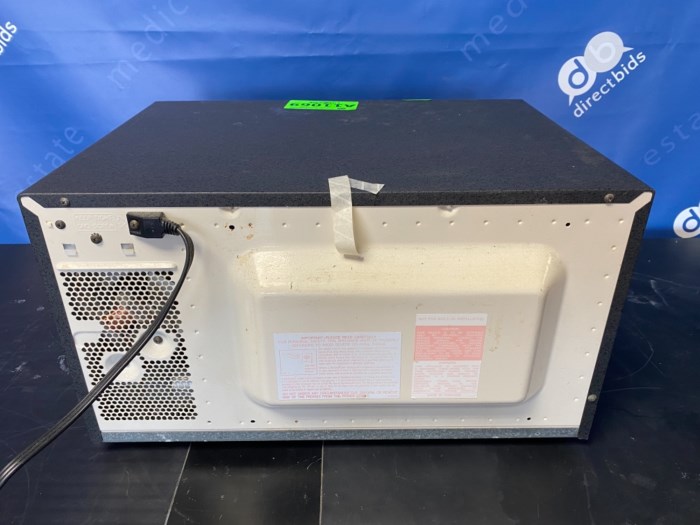 GE Turntable Microwave Oven (B33.052) for sale