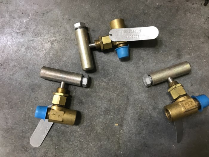 Lot of Teledyne Republic Valves for sale