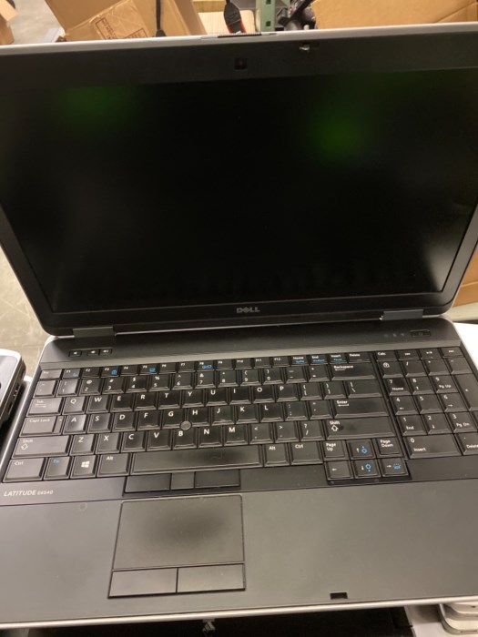 Lots of estimated (9) PC laptop computers with brands such as Dell for sale