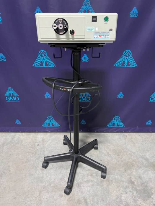 LUXTEC MODEL 9300XSP MEDICAL LIGHT SOURCE for sale