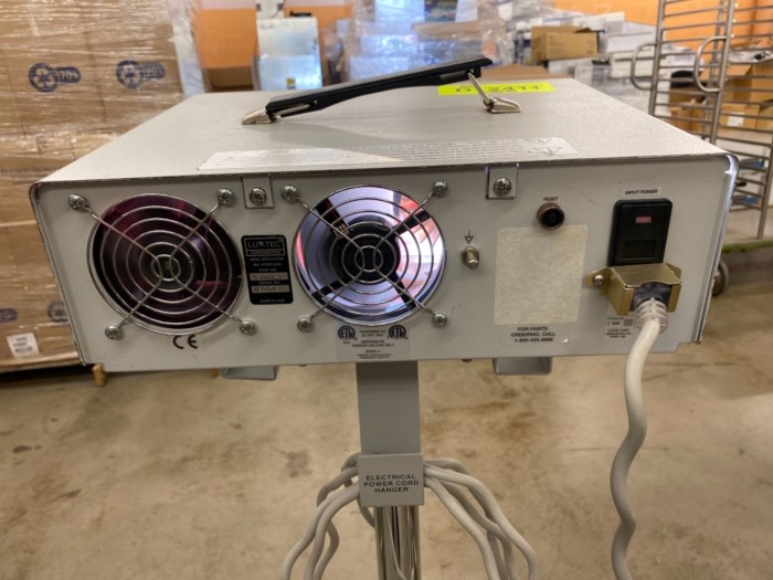 Luxtec model 9300XSP Medical light source for sale