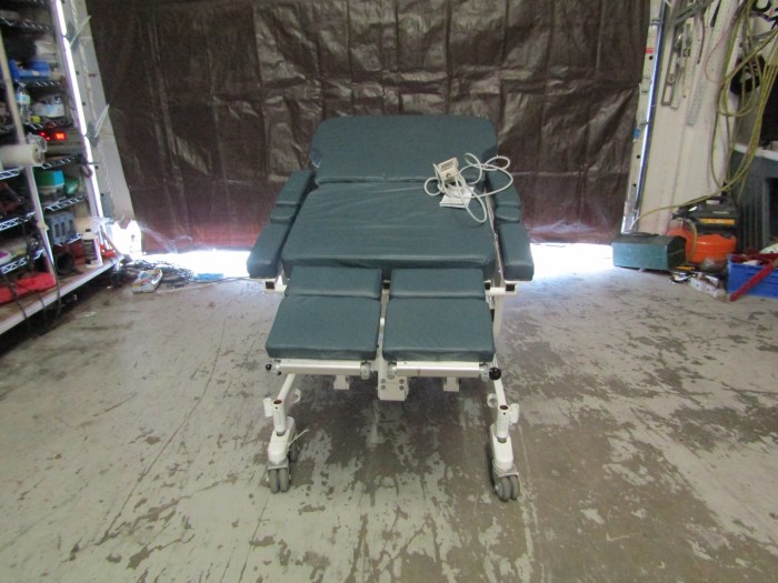 MEDICAL ELECTRONIC SYSTEMS 410600025 Shuttle A Series Sizewise Chair