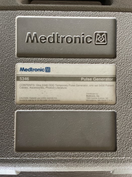 Medtronic 5346DDD Temporary Pulse Generator w/ Accessories & Case for sale