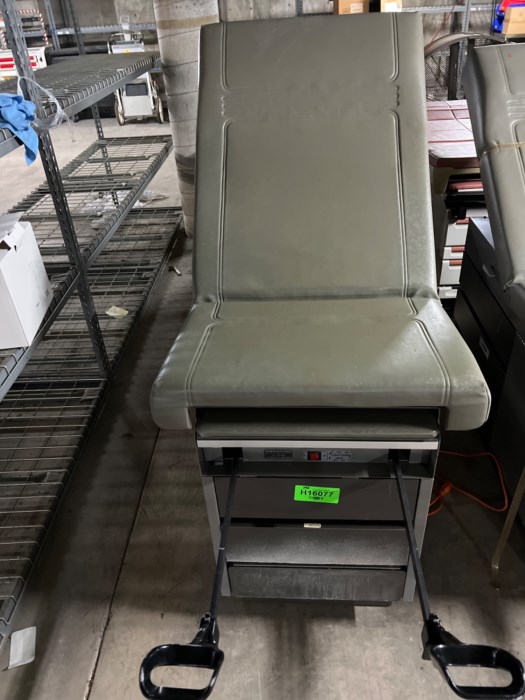 MidMark Ritter 104 Exam Table for sale