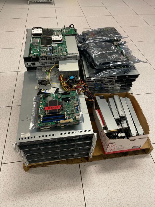 Misc duress servers & motherboards for sale