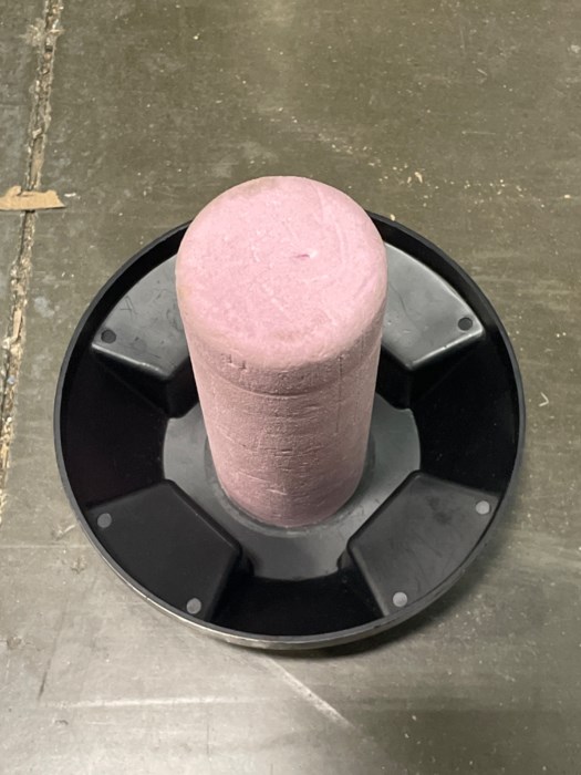 MVE Lab 20 Cryogenic Dewar (20L) w/ Metal Swinging Stand for sale