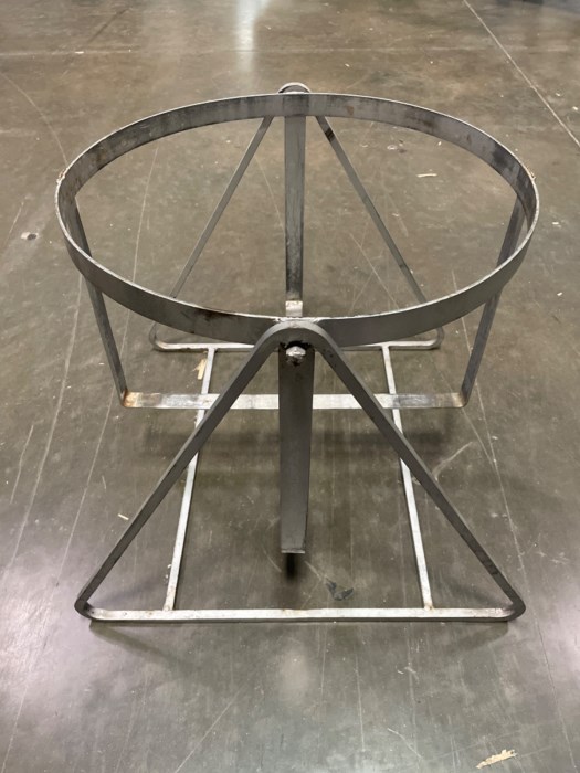 MVE Lab 20 Cryogenic Dewar (20L) w/ Metal Swinging Stand for sale