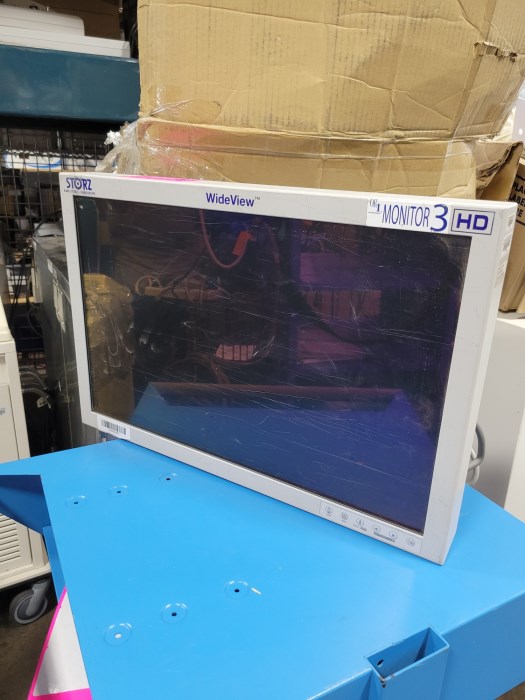 NDS SCWU23A1515 WideView Flat Panel Monitor for sale