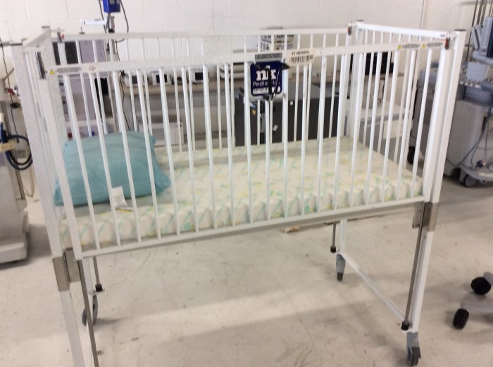 NK PEDIATRICS BABY CRIB for sale
