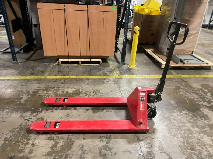 Pallet Jack *Not Working At Time Of Auction* for sale