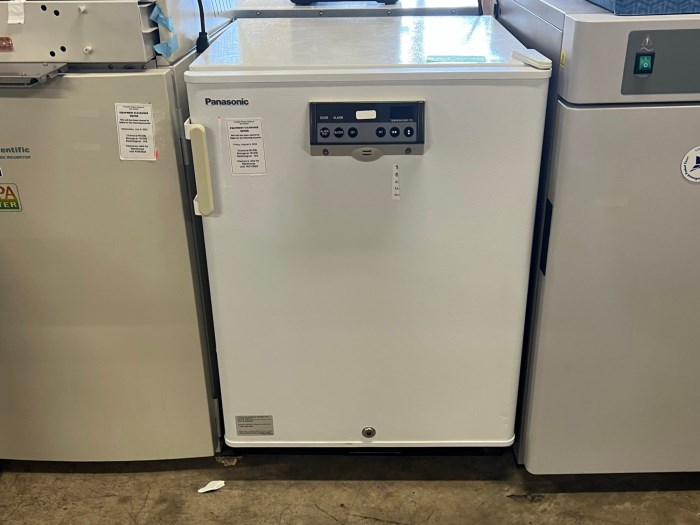 Panasonic Model SFL6111WPA Laboratory Freezer for sale