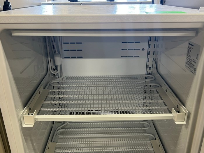 Panasonic Model SFL6111WPA Laboratory Freezer for sale