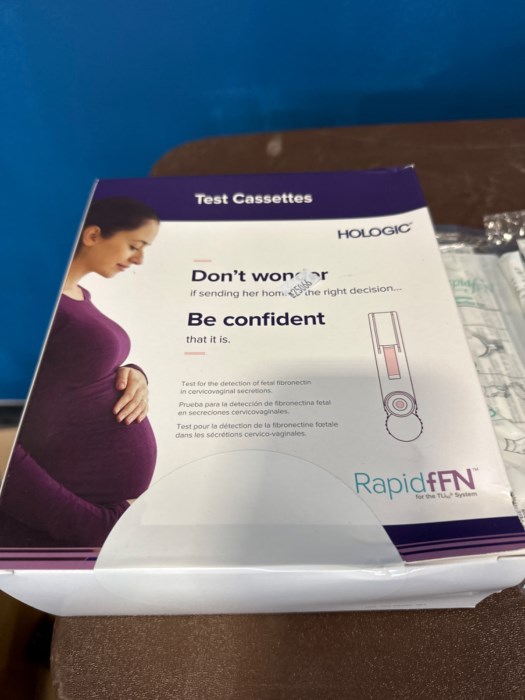 Piccolo Xpress Chemistry Analyzer + HOLIGIC TLi + DYMO + Be confident