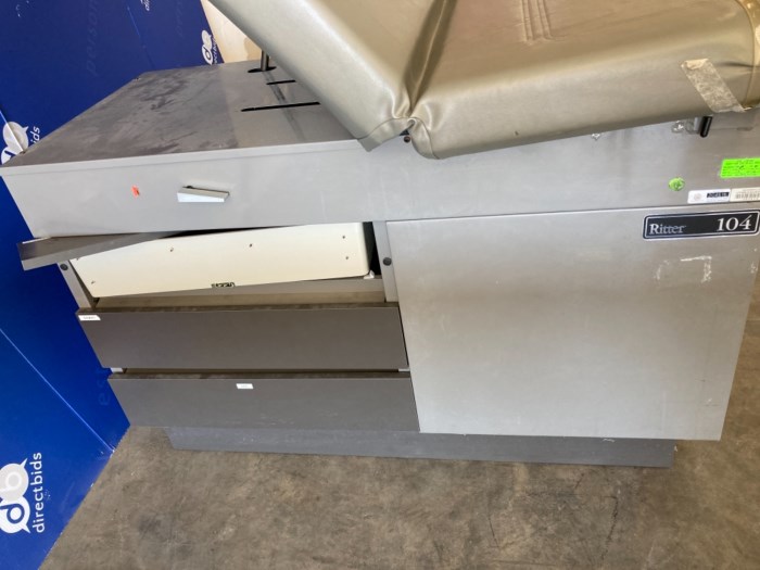 Ritter 104 Exam Table for sale