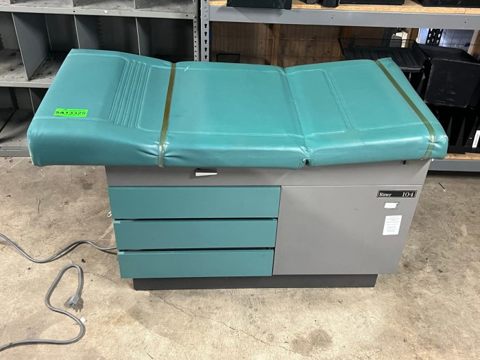 Ritter Model 104 Exam Table for sale