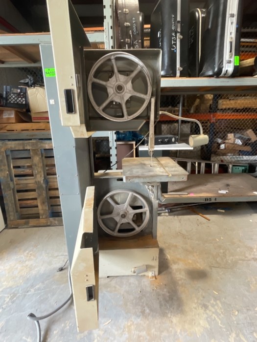 Rockwell Delta Industrial Vertical Band Saw for sale