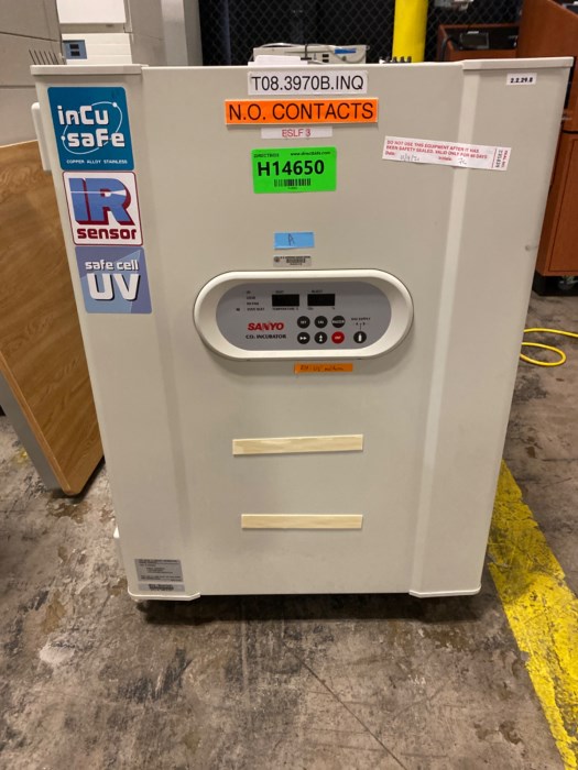 Sanyo CO2 Incubators MCO18AIC (UV) & MCO17AIC for sale