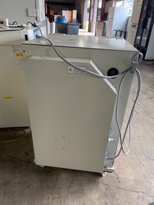 Sanyo Model MCO18AIC(UV) CO2 Incubator for sale