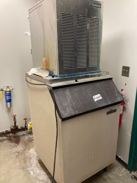 Scotsman Ice Maker (B32.0401) for sale