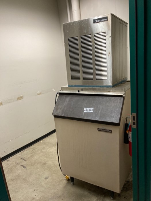 Scotsman Ice Maker (B32.0401) for sale