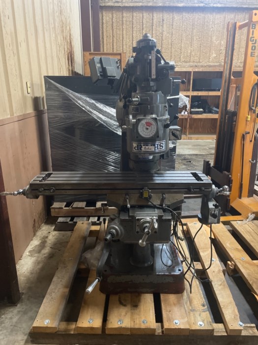 Sharp Model LMV Industrial Grade Vertical Milling Machine for sale