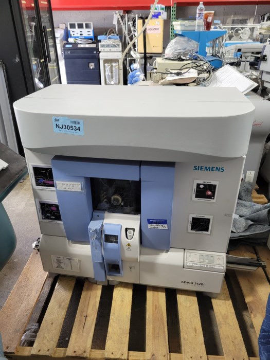 Siemens Advia 2120i Hematology Analyzer for sale