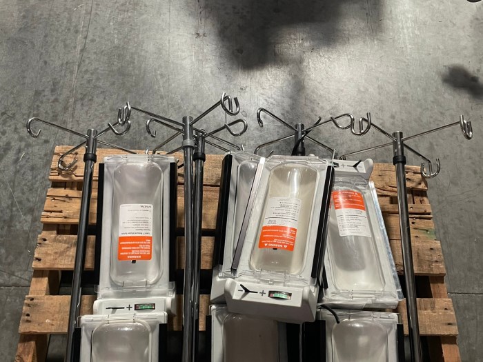 Smiths Medical Level 1 H1200 Fast Flow Fluid Warmers w/ IV Poles for sale