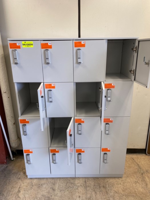 Standalone 4 x4 Combination Lockers for sale