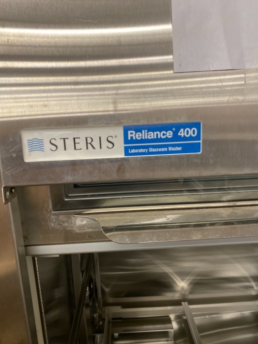 Steris reliance 400 laboratory glassware washer for sale