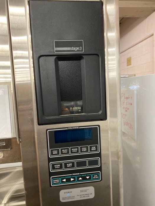 Steris reliance 400 laboratory glassware washer for sale