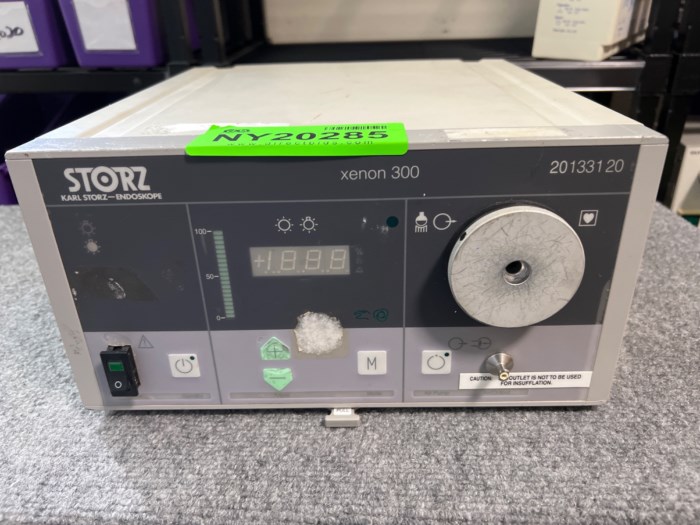 STORZ 20133120 XENON 300 LIGHT SOURCE for sale