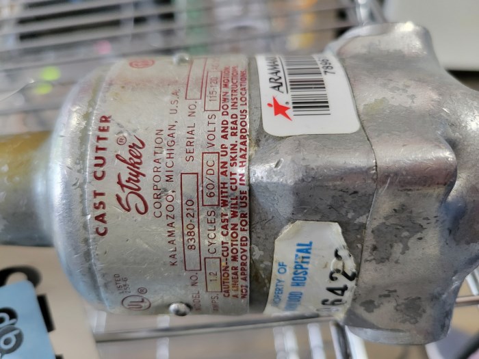stryker-8380-210-cast-saw-for-sale