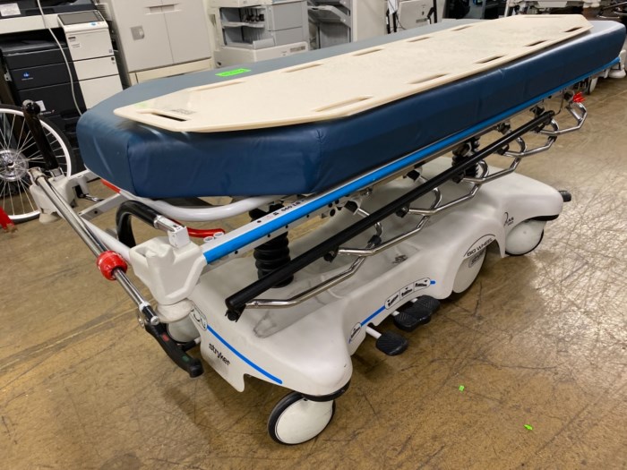 Chrysler New Yorker Stryker 5050 Stretcher Chair APM Asset