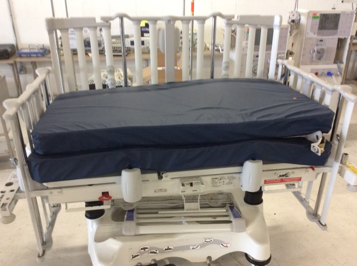 Stryker Cub Crib PARTS ONLY for sale