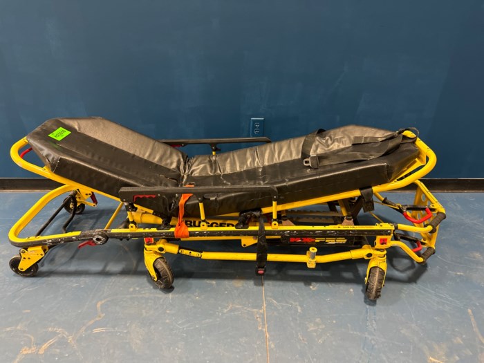 STRYKER MX PRO R3 AMBULANCE COT (X Frame Ambulance Cot) for sale