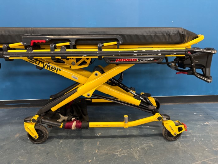 STRYKERMXPRO R3 Ambulance Cot (XFrame Ambulance Cot) for sale