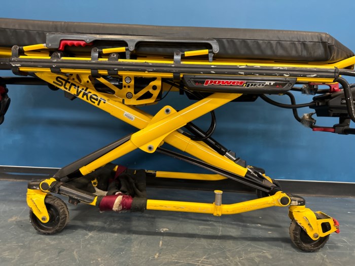 STRYKERMXPRO R3 Ambulance Cot (XFrame Ambulance Cot) for sale