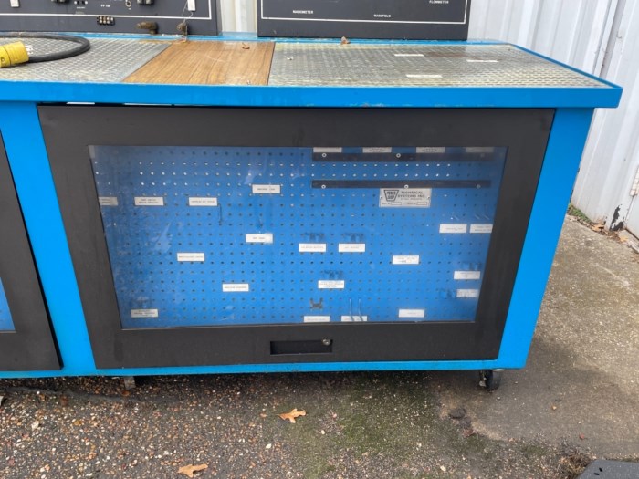 TSI Hydraulic Table for sale