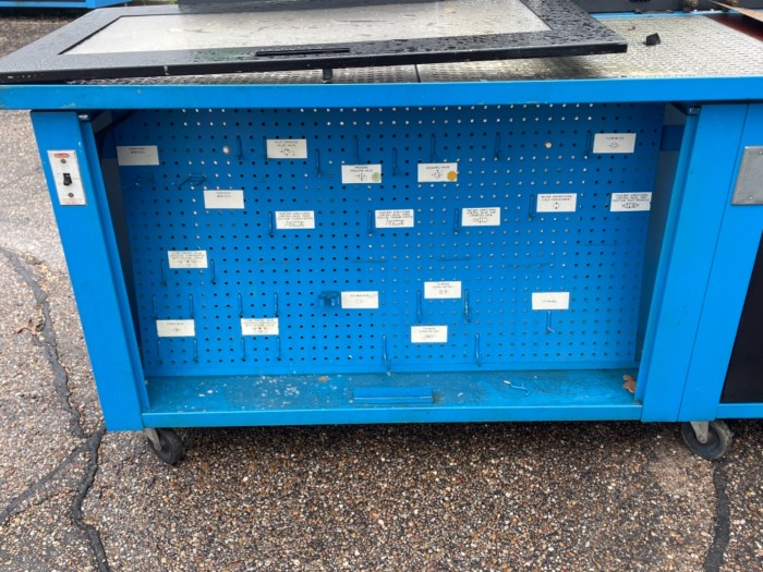 TSI Hydraulic Table for sale