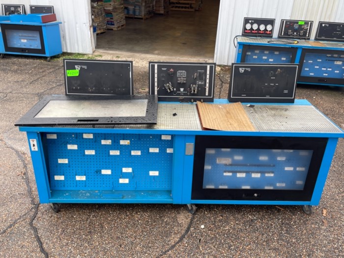 TSI Hydraulic Table for sale