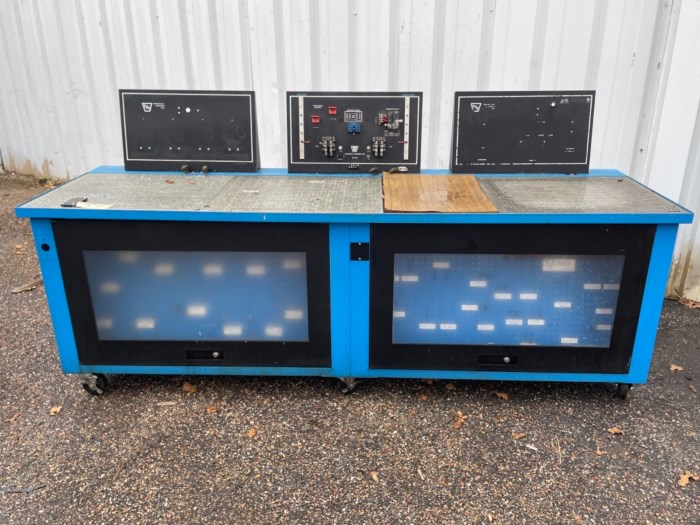 TSI Hydraulic Table for sale