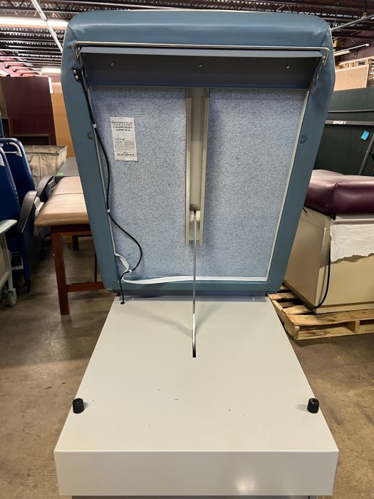 UMF 5150X Exam Table for sale