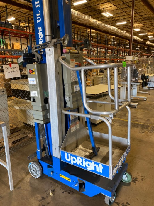 UpRight INC. UL40 / UL2 Lift for sale