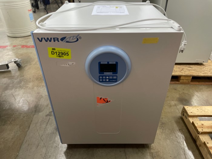 VWR Co2 Incubator for sale