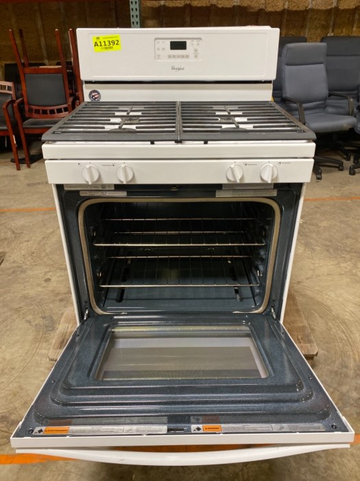 Whirlpool Stove/Oven Combination Unit for sale